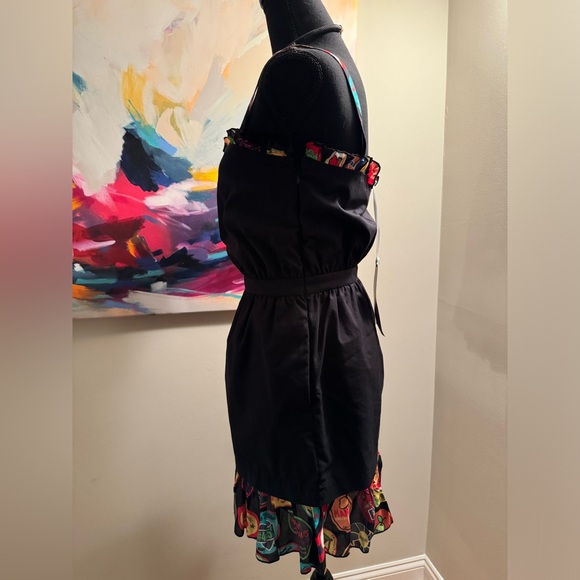 Moschino black mini dress with pockets and side zipper. Size 40 is(6-8)NWT $395 - Picture 6 of 15